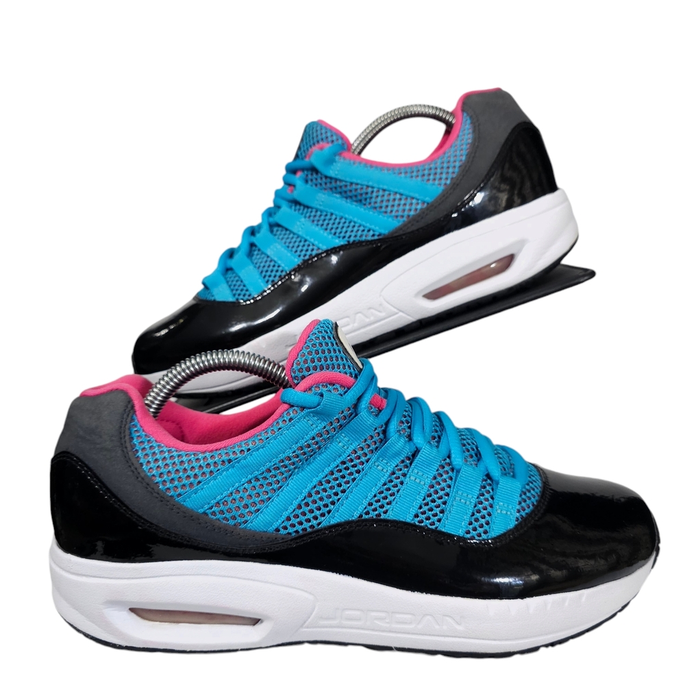 Jordan 11 CMFT South Beach 8M-9.5W